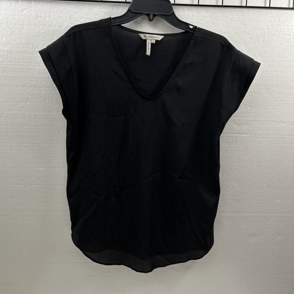 BCBGeneration Women Small Top Blouse Black Business Cap Sleeve SKU 60087